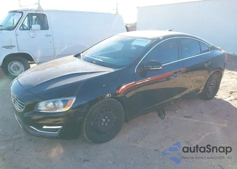 2015 Volvo S60 T5 Premier z USA, uszkodzony, nr VIN YV126MFB4F1299836
